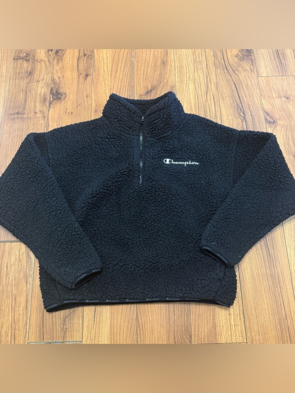 Champion Quarter Zip size SMALL